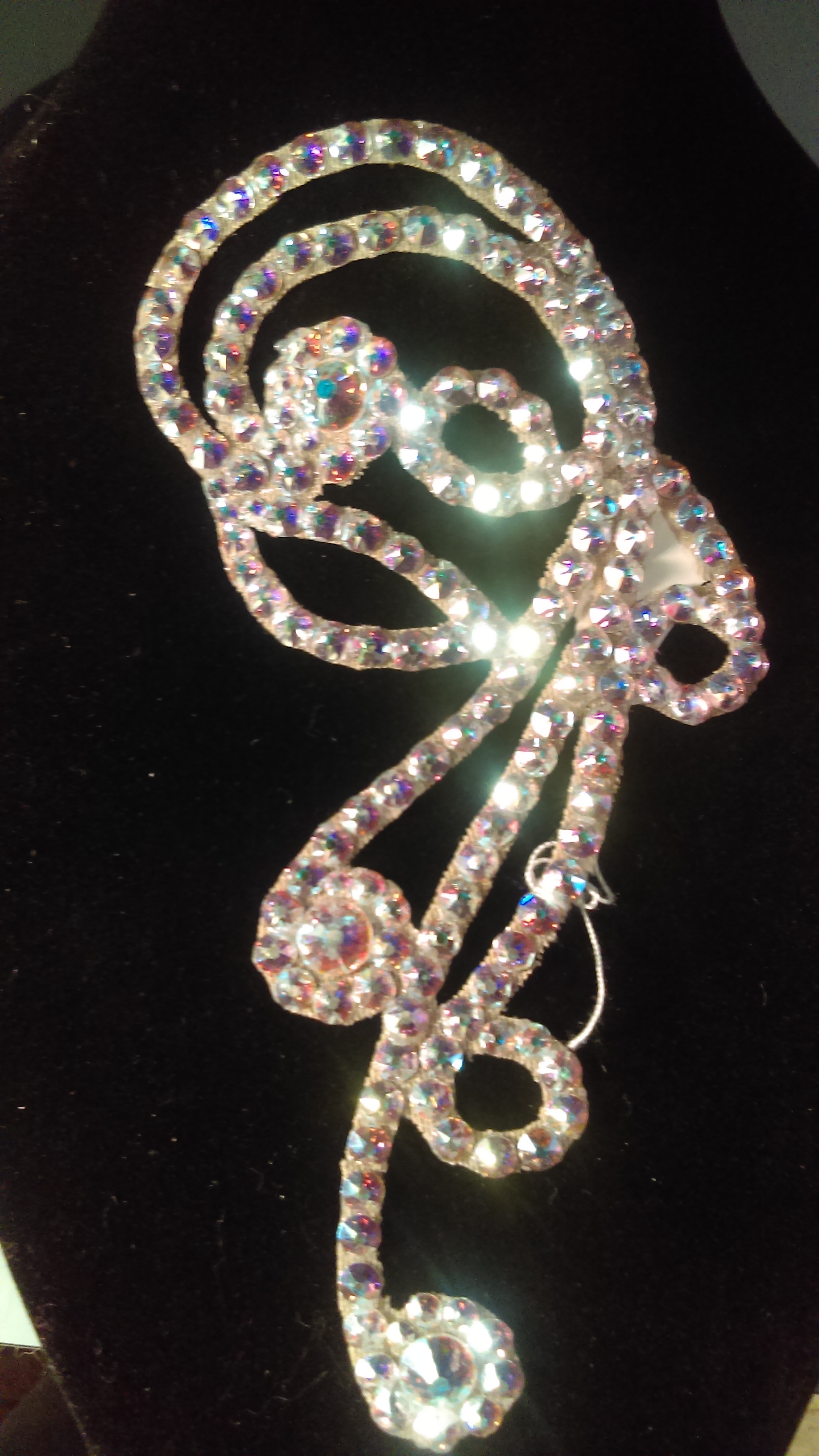 Hair accessory with swarovsky crystals